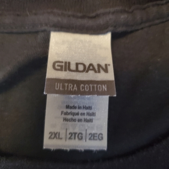 Gildan Men's Short-sleeved Graphic Design T-shirt - Picture 5 of 5